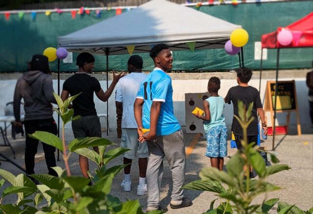 Thank you to the Air Canada Foundation @fondation_aircanada_foundation for their generous donation of $10,000 to the Centre for Refugee Children @crcrefugee - a second donation from the Air Canada Foundation to CRC for their important work supporting unaccompanied children/youth who arrive to Canada without their families.

We are grateful! 
.
.
.
#refugeechildren #refugeeyouth #refugeeswelcome