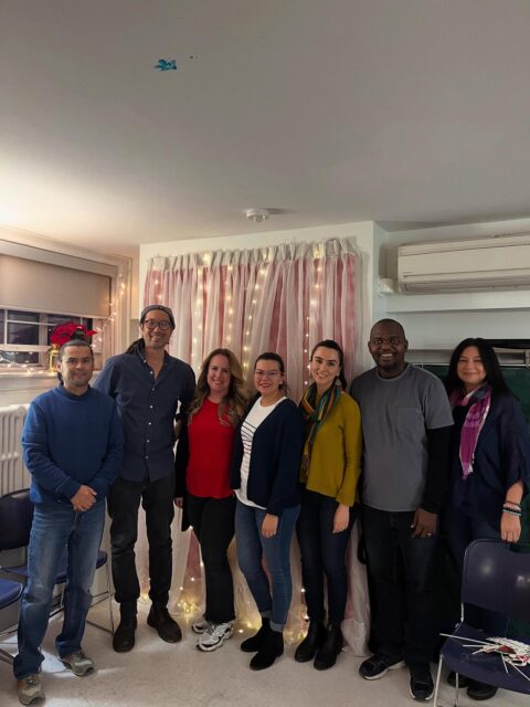 ❄️❄️ WINTER THINGS ❄️❄️
Holiday parties begin and hearty meals from our talented kitchen team continue and a Children’s Program egg drop challenge takes place (everyone was a winner!) and sledding fun and Women’s Program workshops wrap up and our youngest residents being together in friendship and birthdays.
.
.
.
#refugeeshelter #refugeefamilies #refugeefamiliestogether